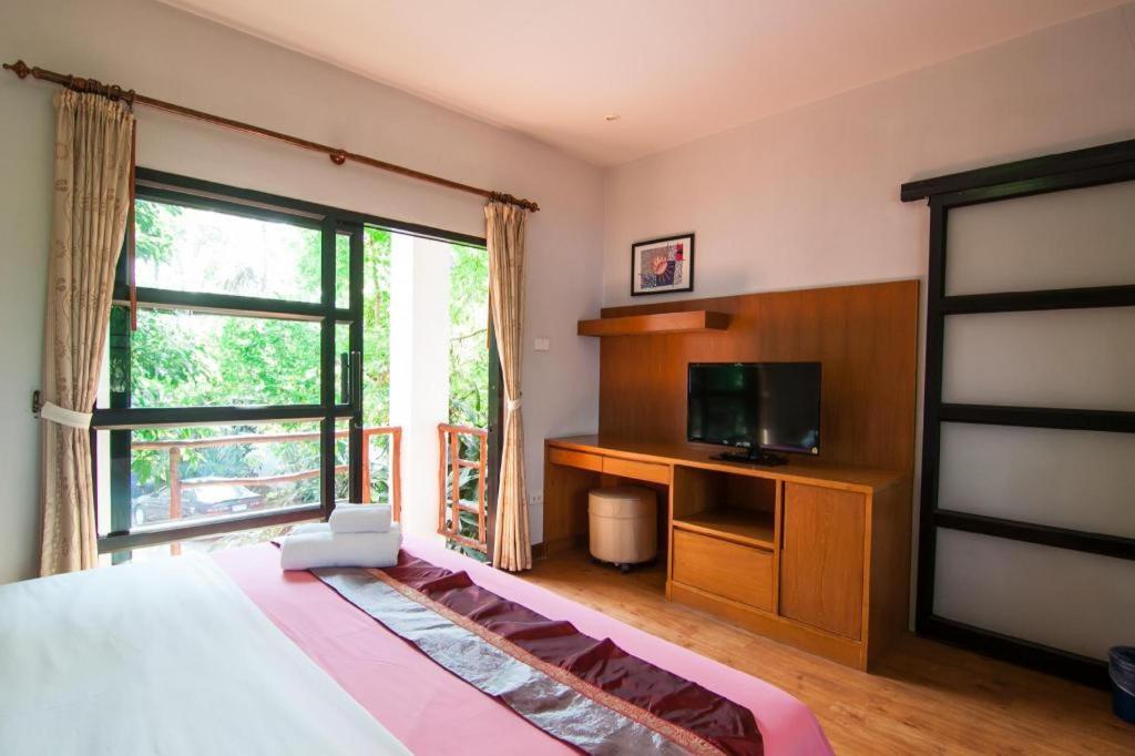 Chayada Garden House And Resort Hotel Nakhon Ratchasima Bagian luar foto