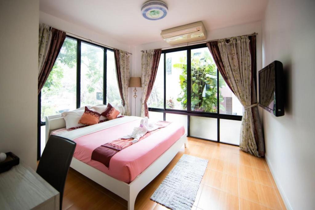 Chayada Garden House And Resort Hotel Nakhon Ratchasima Bagian luar foto