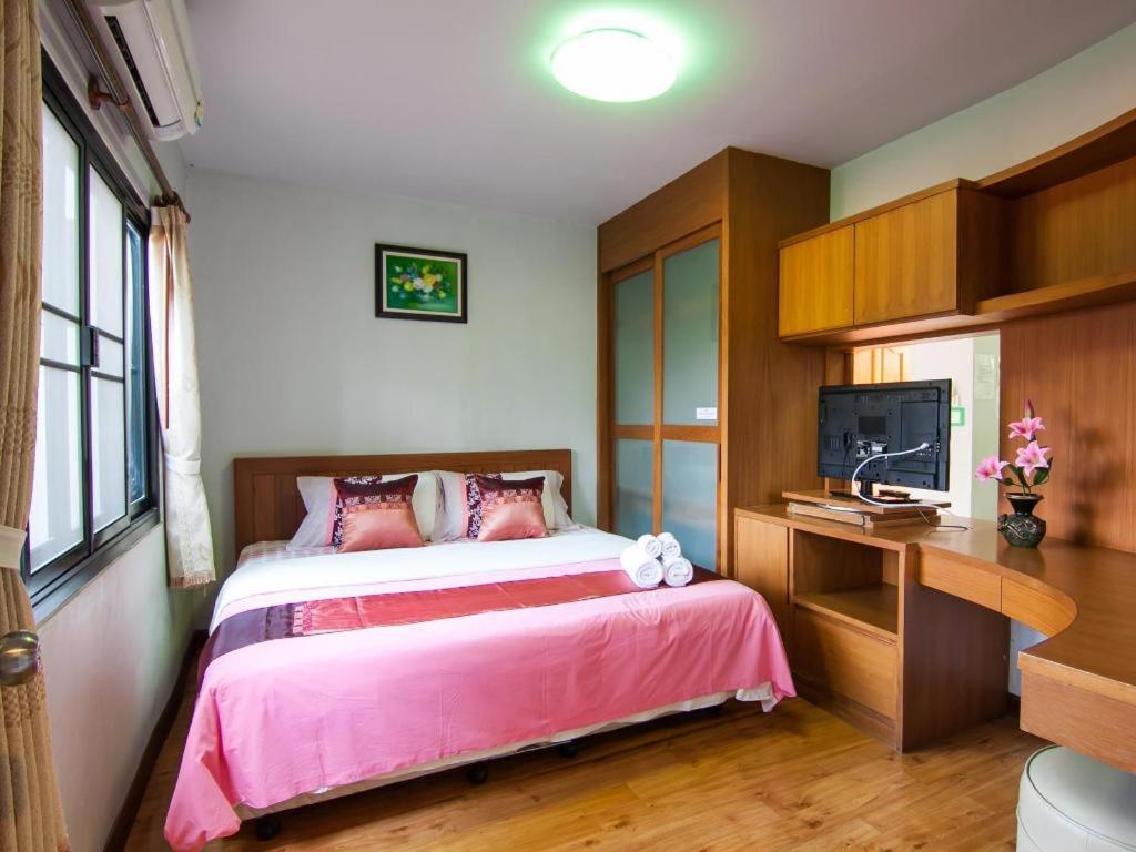 Chayada Garden House And Resort Hotel Nakhon Ratchasima Bagian luar foto